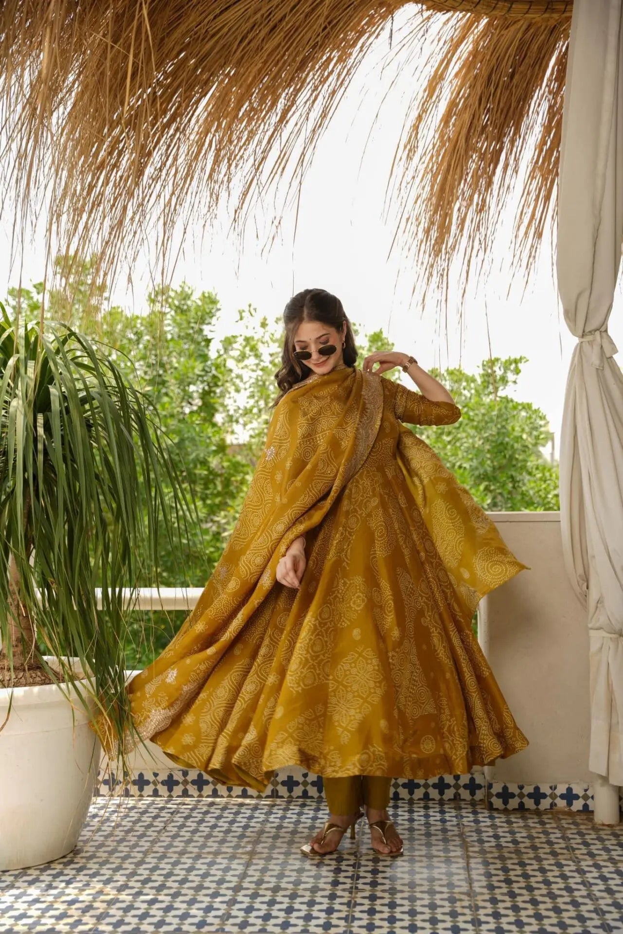 BEHETREE HEAVY FENCY ANARKALI PAIR WITH DUPATTA SET