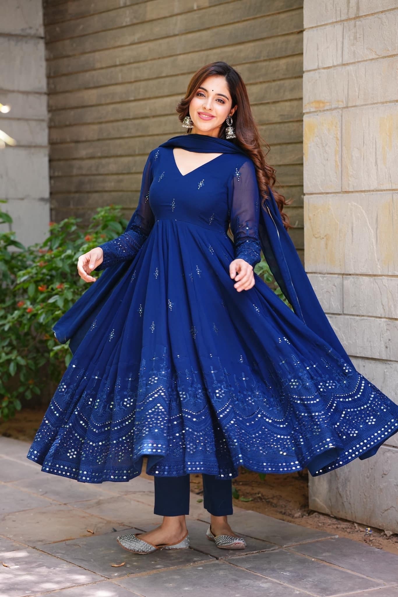 AVTAR HEAVY ANARKALI DESIGNER GOWN & DUPATTA SET