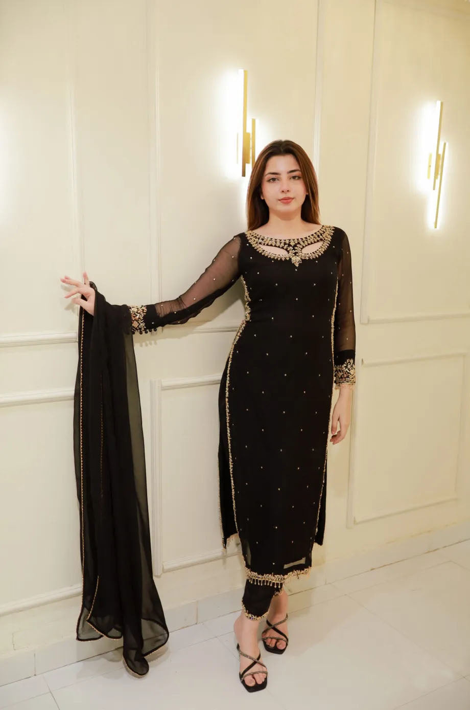 Qutee -Heavy Fancy Pair With Dupatta Set
