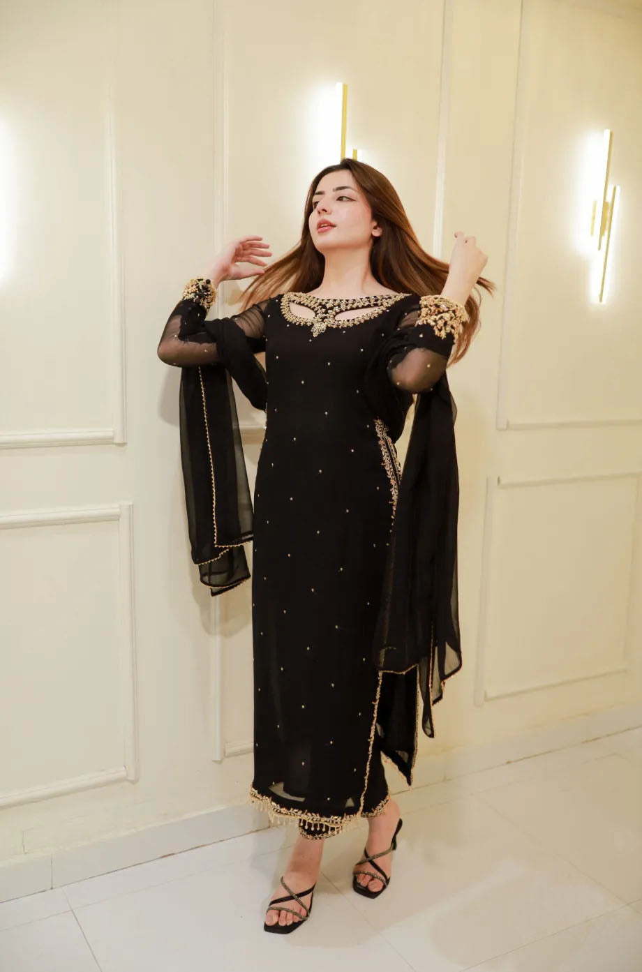 Qutee -Heavy Fancy Pair With Dupatta Set