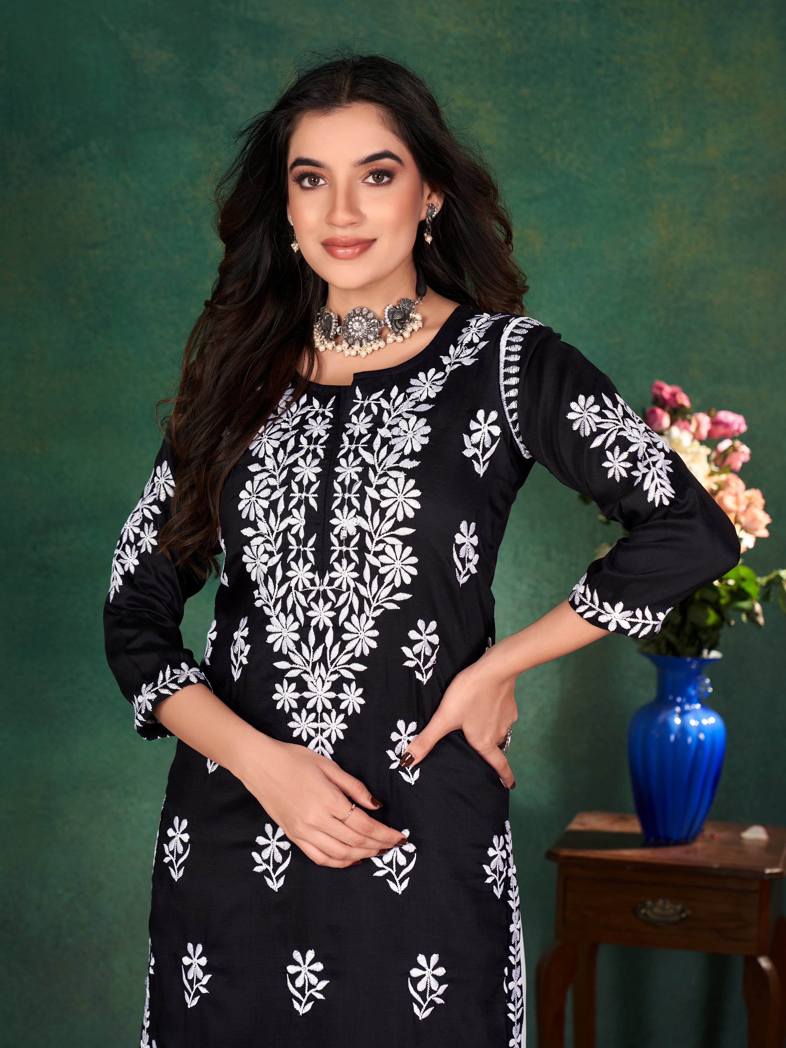 CHAVLI CHIKANKARI KURTI & PLAZZO PAIR