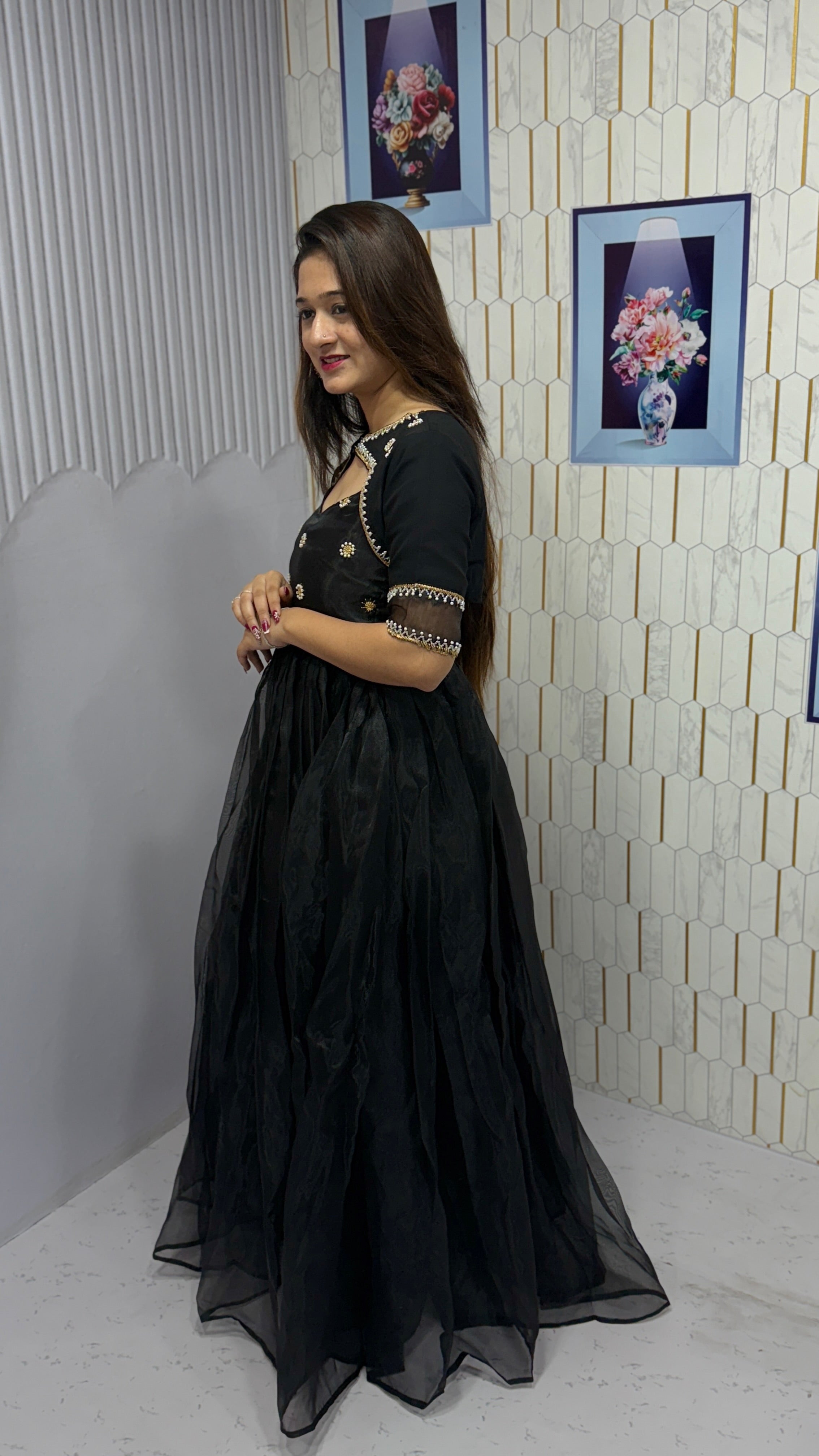 Feni-Elegant long gown with detachable kotti (jacket-style layer)
