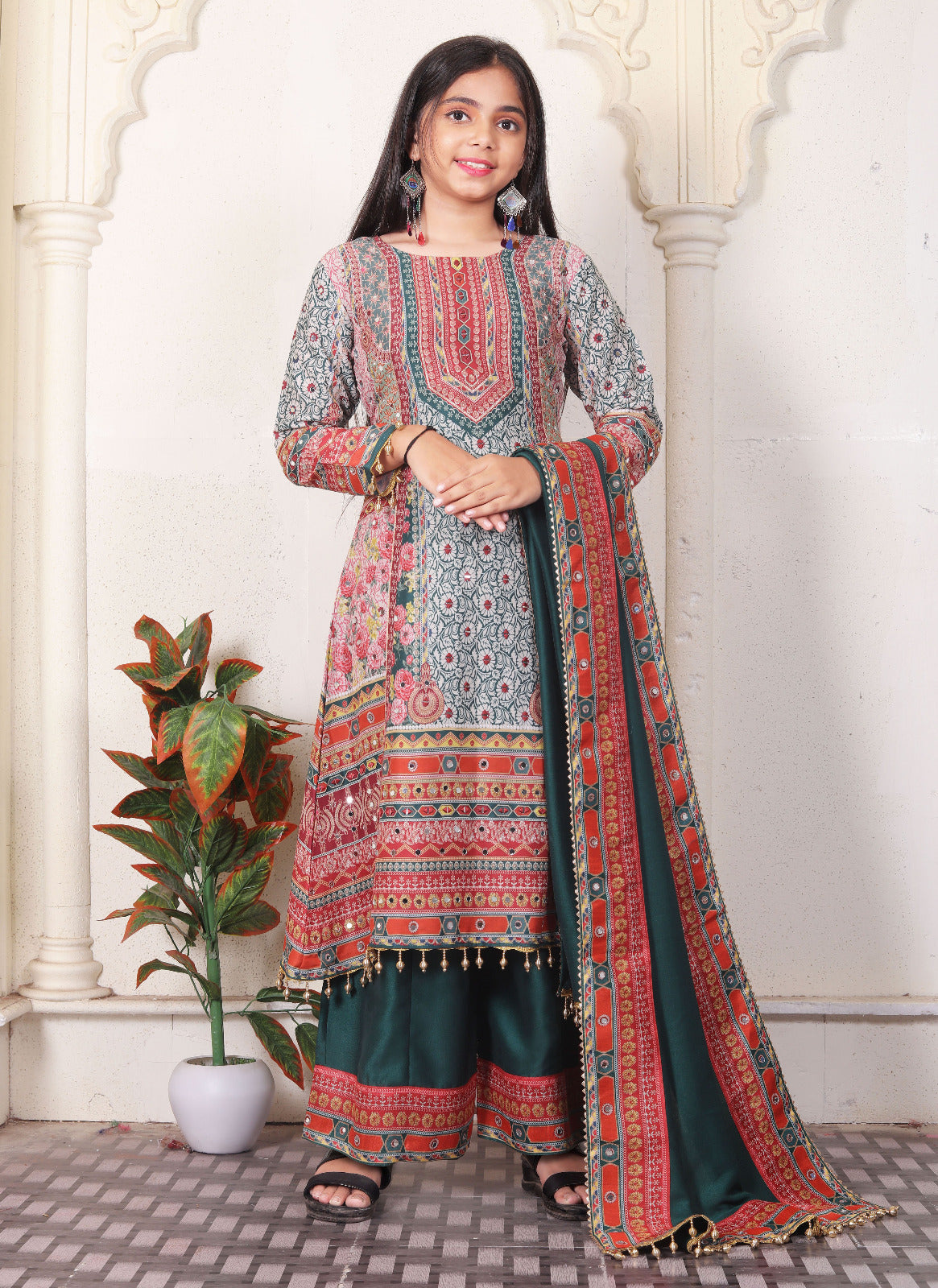 AKKIYA-4 HEAVY FANCY CHILDREN PAIR WITH DUPATTA SET