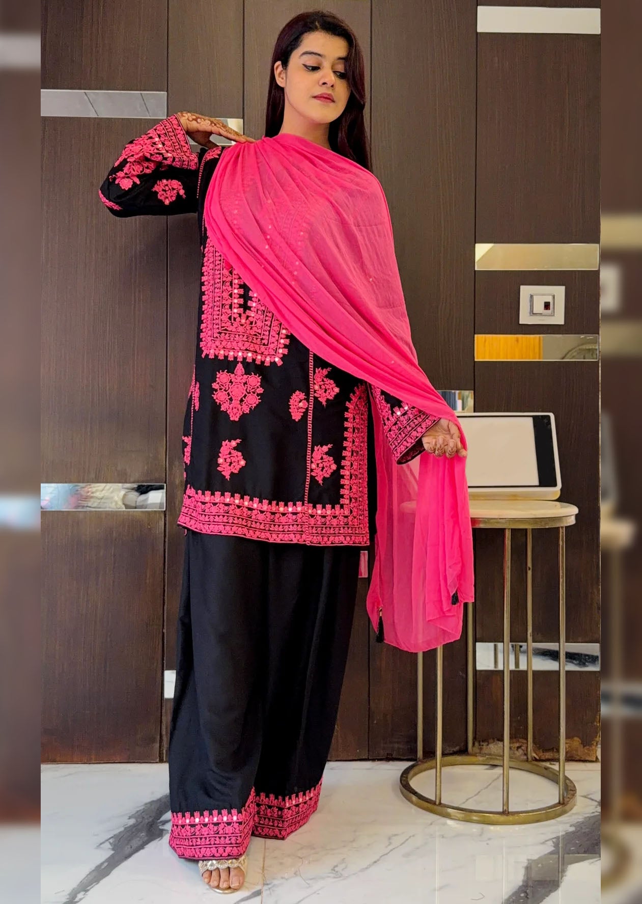 Entiha-Pakistani Heavy Fancy Pair With Dupatta Set