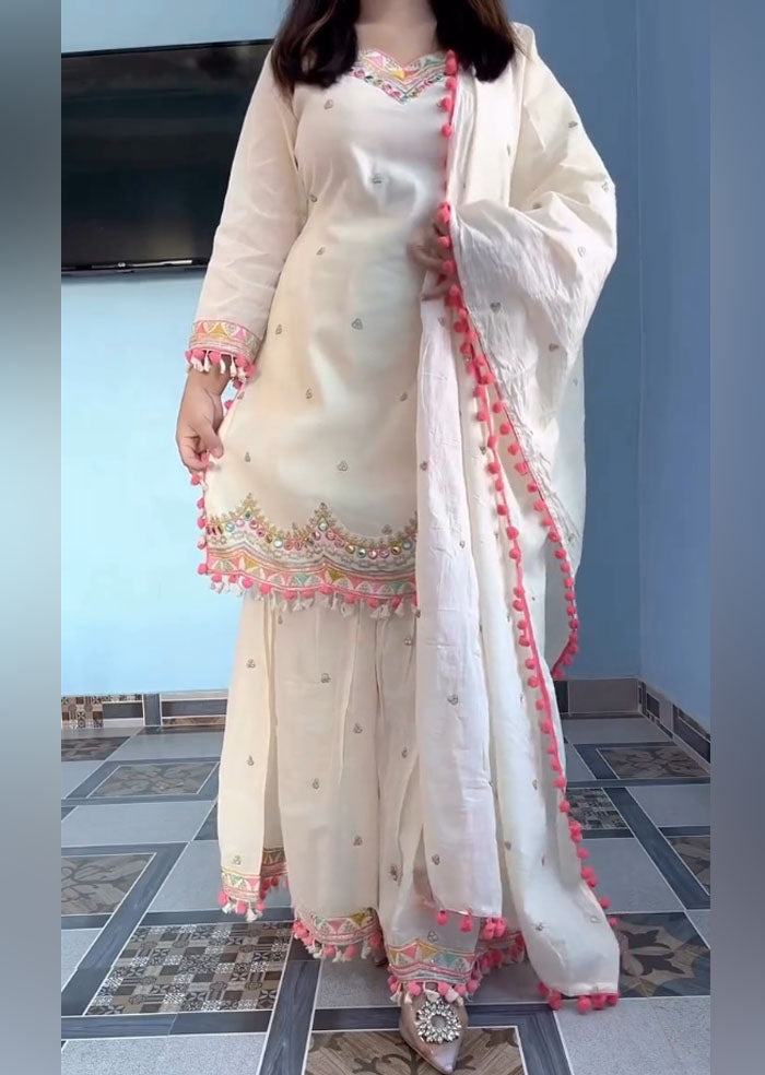 LOOKY- EMBROIDERY HEAVY FENCY PAIR WITH DUPATTA SET