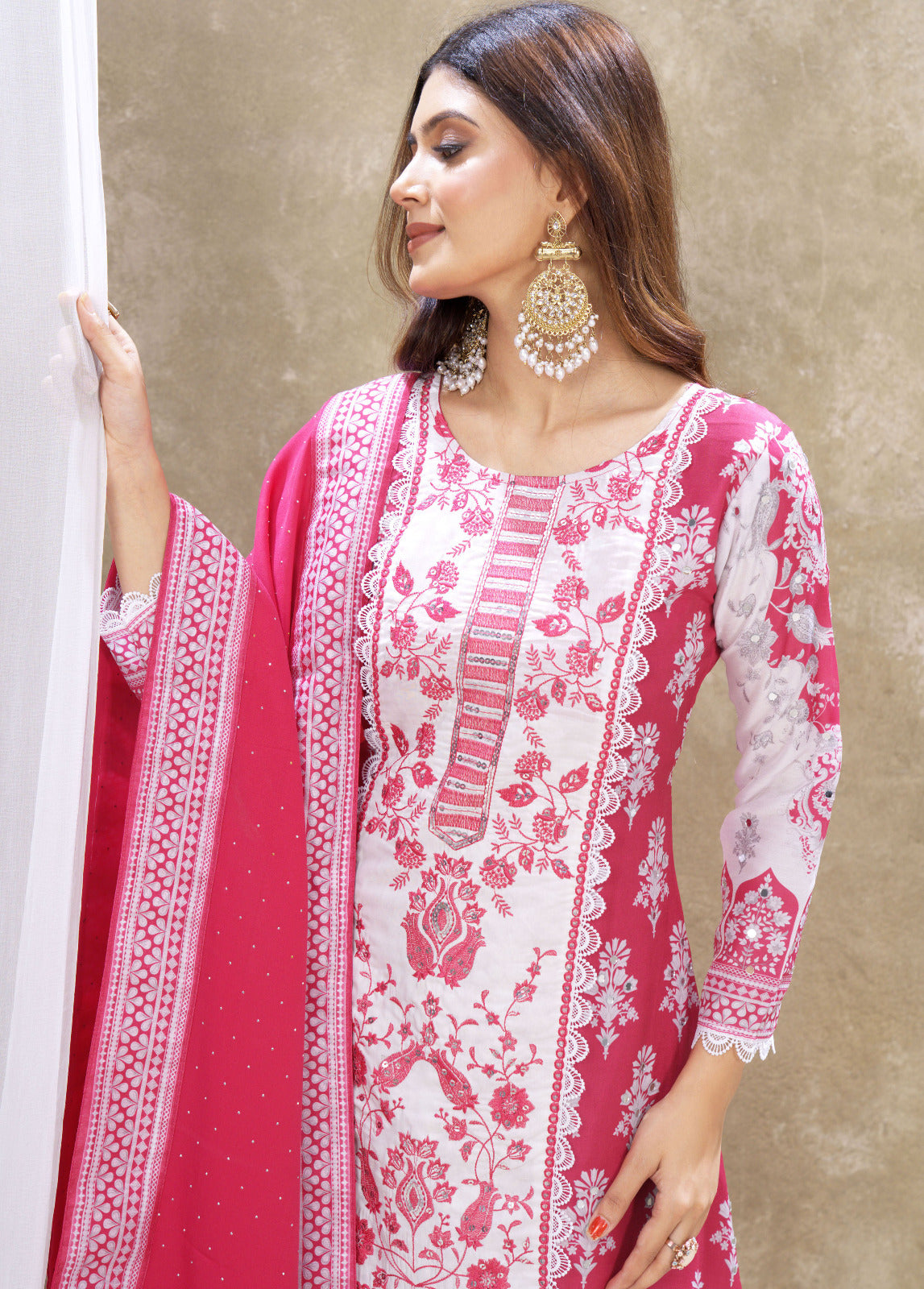 PLEVARI-1 HEAVY FENCY PAIR WITH DUPATTA SET