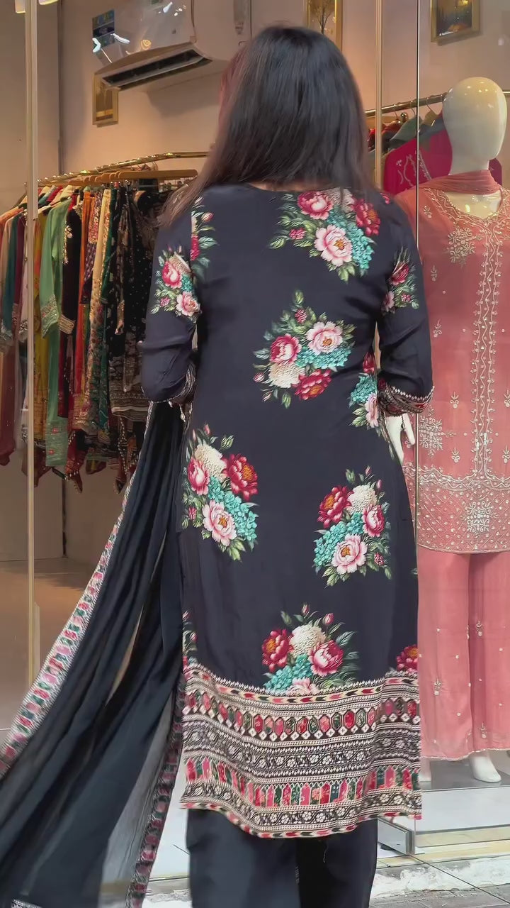 Mohi-Heavy Fancy Pair With Dupatta Set